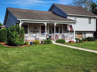 17853 Highland Avenue, Tinley Park, IL 60477
