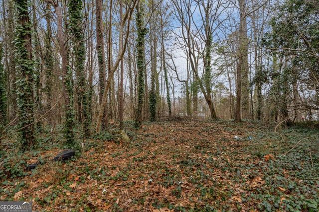 689 Gettysburg Trail NE, Kennesaw, GA 30144