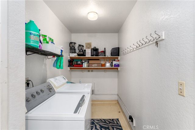 1592 Christopher Ln, Redlands, CA 92374