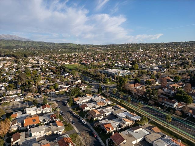 1592 Christopher Ln, Redlands, CA 92374