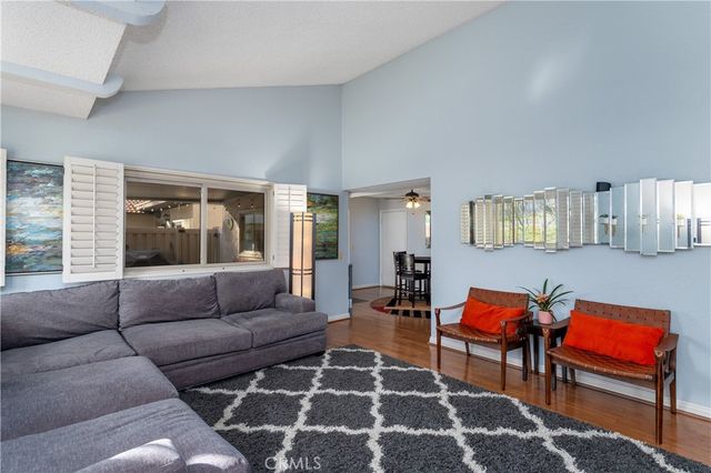 1592 Christopher Ln, Redlands, CA 92374