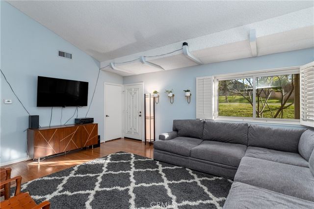 1592 Christopher Ln, Redlands, CA 92374