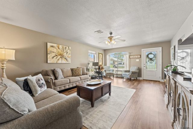 23665 Whitehall Ave, Denham Springs, LA 70726
