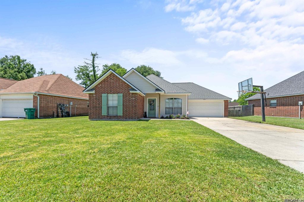 23665 Whitehall Ave, Denham Springs, LA 70726
