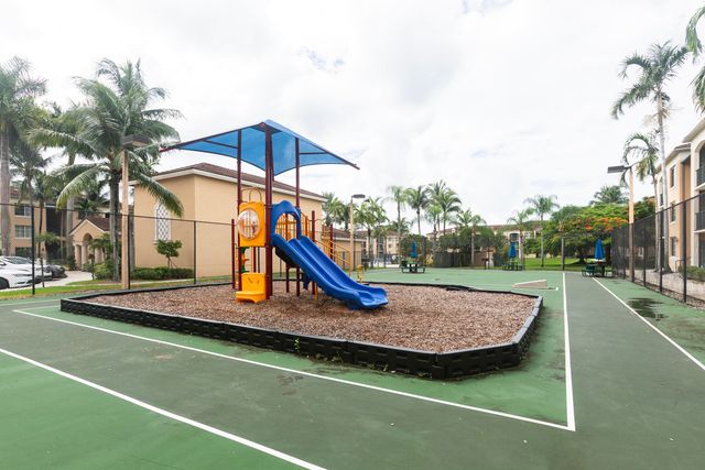 13901 SW 122nd Avenue 3-205, Miami, FL 33186