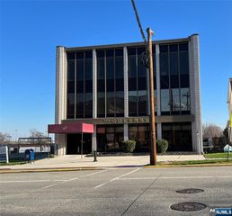 47 Orient Way 3a, Rutherford, NJ 07070