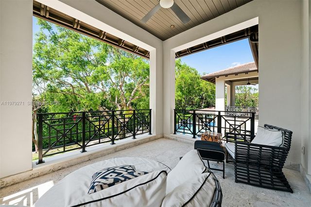 11750 SW 68th Ct, Pinecrest, FL 33156