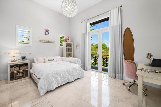 11750 SW 68th Ct, Pinecrest, FL 33156