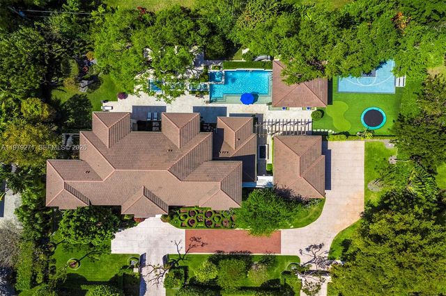 11750 SW 68th Ct, Pinecrest, FL 33156