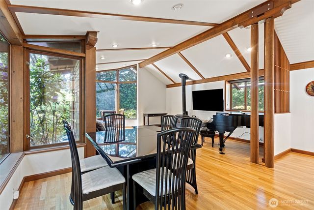 19611 NE Redmond Road, Redmond, WA 98053