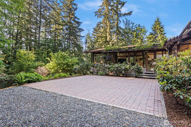 19611 NE Redmond Road, Redmond, WA 98053