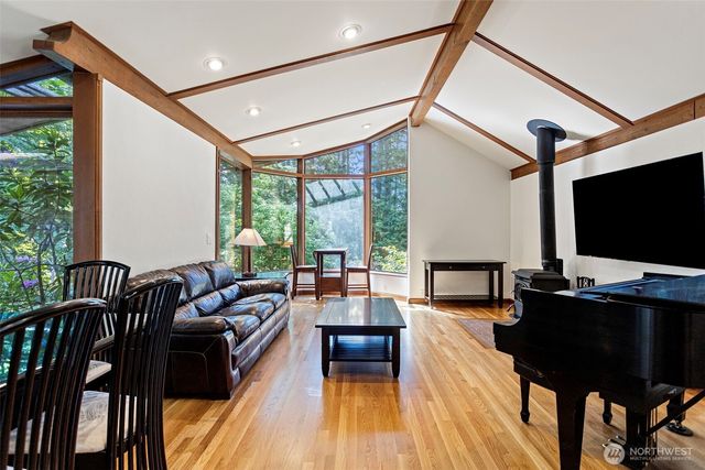 19611 NE Redmond Road, Redmond, WA 98053