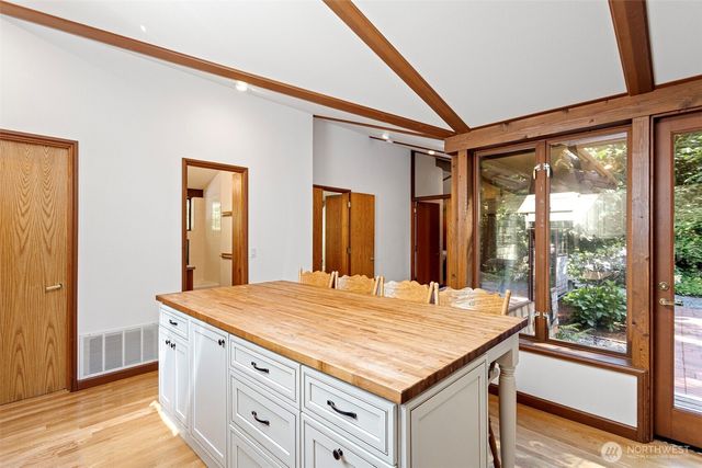 19611 NE Redmond Road, Redmond, WA 98053