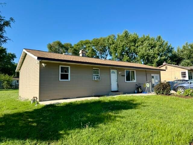 2431 Lawrence Drive, Benton Harbor, MI 49022