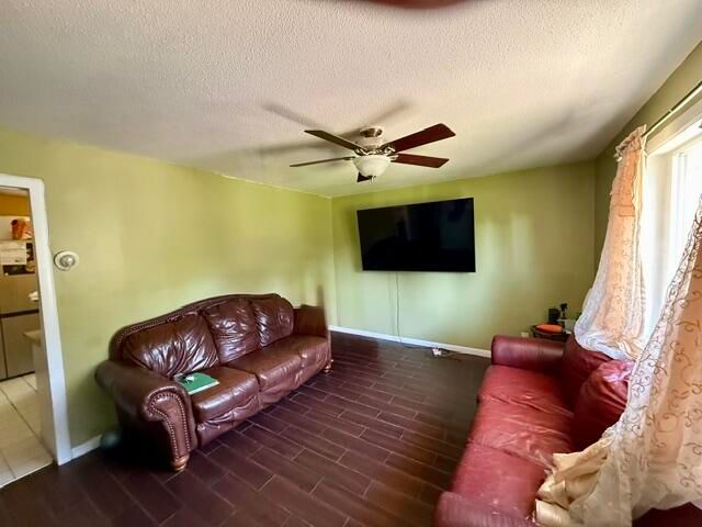 2431 Lawrence Drive, Benton Harbor, MI 49022