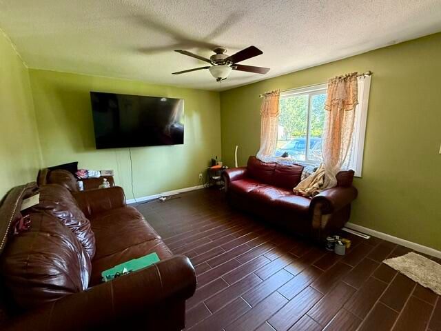 2431 Lawrence Drive, Benton Harbor, MI 49022