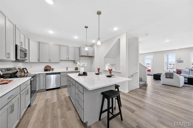 4208 Marais Temps Clair Drive, St Charles, MO 63301