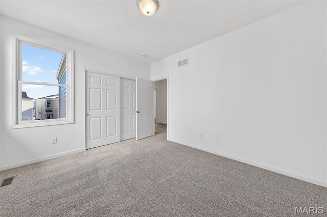 4208 Marais Temps Clair Drive, St Charles, MO 63301