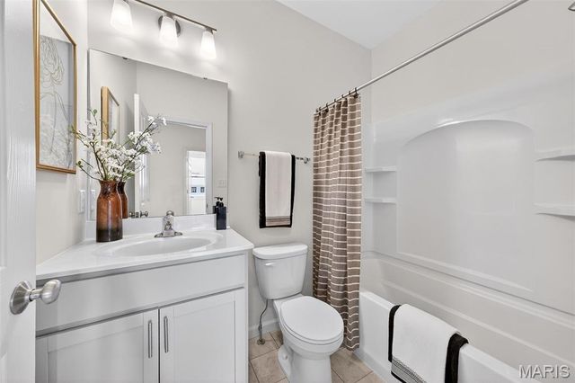 4208 Marais Temps Clair Drive, St Charles, MO 63301