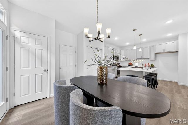 4208 Marais Temps Clair Drive, St Charles, MO 63301