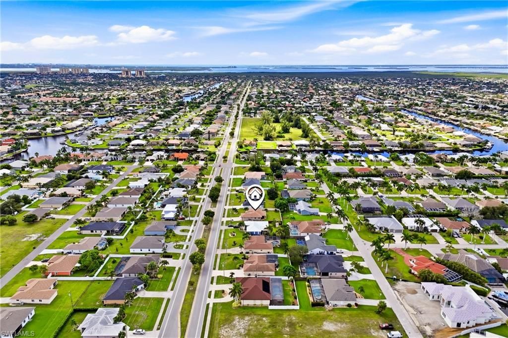 Image 23 of property listing at 4352 Agualinda BLVD, Cape Coral, FL 33914