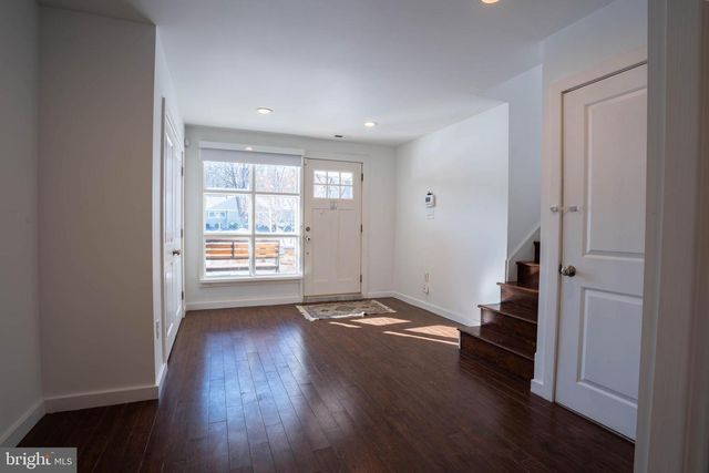 4 IVY LN, Yardley, PA 19067