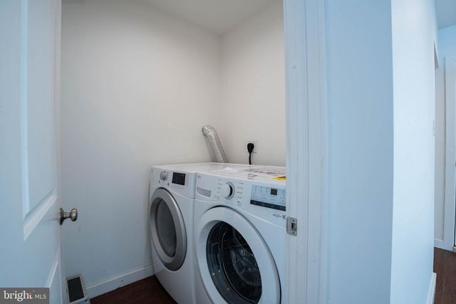 4 IVY LN, Yardley, PA 19067