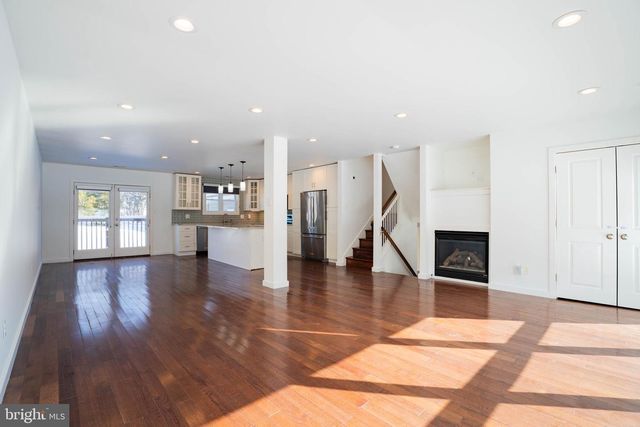 4 IVY LN, Yardley, PA 19067