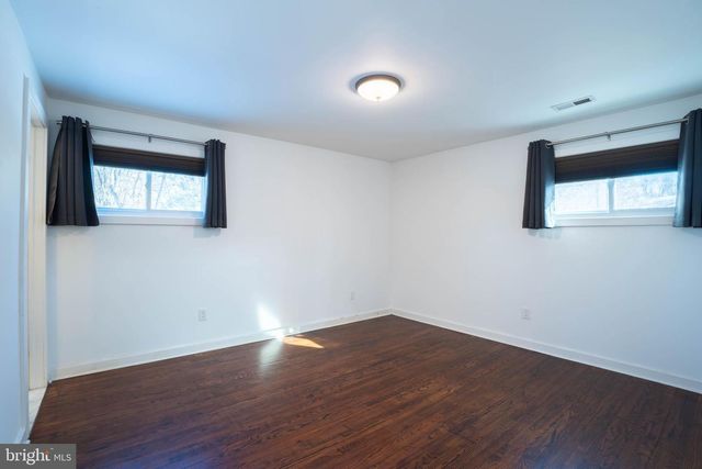 4 IVY LN, Yardley, PA 19067