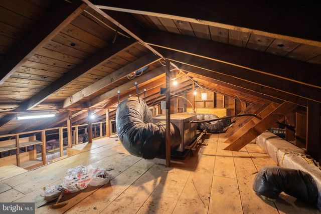 4 IVY LN, Yardley, PA 19067