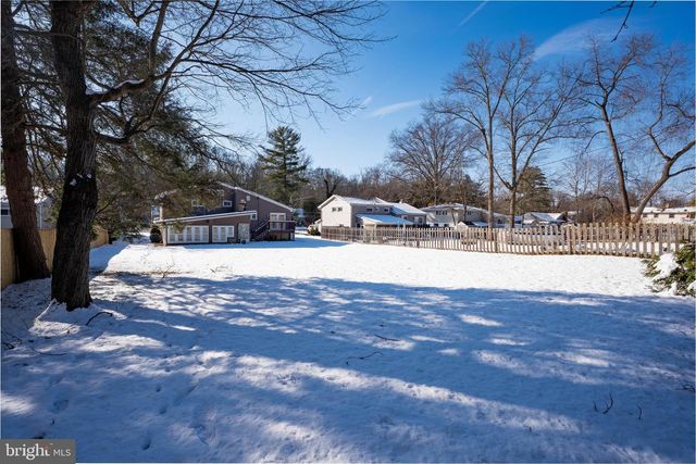 4 IVY LN, Yardley, PA 19067