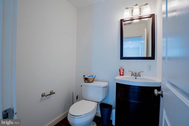 4 IVY LN, Yardley, PA 19067