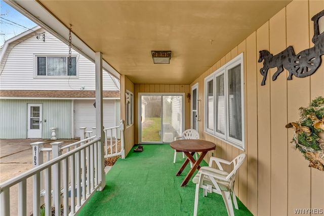 6105 Newton Road, Orchard Park, NY 14127