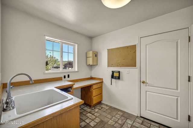 1221 Golden Park Way, Fallon, NV 89406