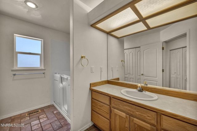 1221 Golden Park Way, Fallon, NV 89406