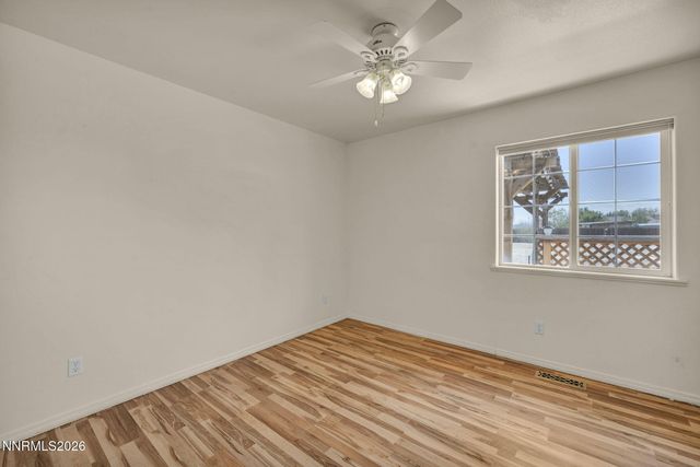 1221 Golden Park Way, Fallon, NV 89406
