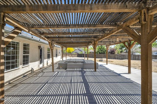 1221 Golden Park Way, Fallon, NV 89406