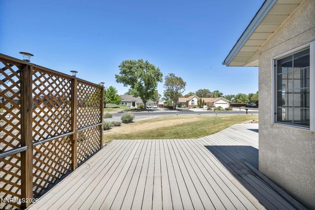 1221 Golden Park Way, Fallon, NV 89406