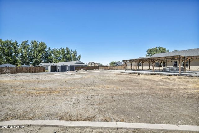 1221 Golden Park Way, Fallon, NV 89406