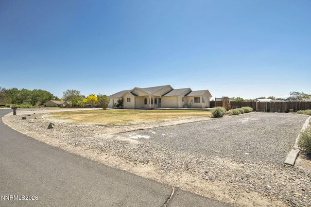 1221 Golden Park Way, Fallon, NV 89406