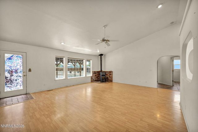 1221 Golden Park Way, Fallon, NV 89406