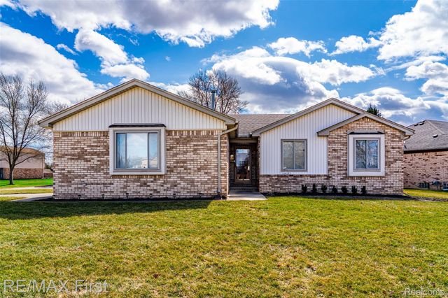 46788 Peach Grove Avenue, Macomb Township, MI 48044