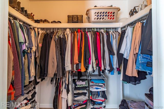 46788 Peach Grove Avenue, Macomb Township, MI 48044