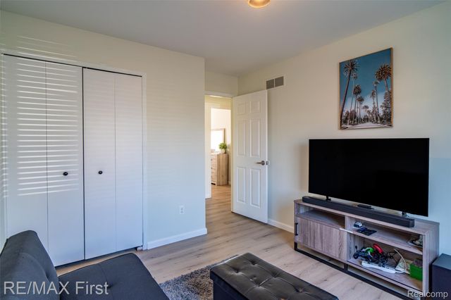 46788 Peach Grove Avenue, Macomb Township, MI 48044