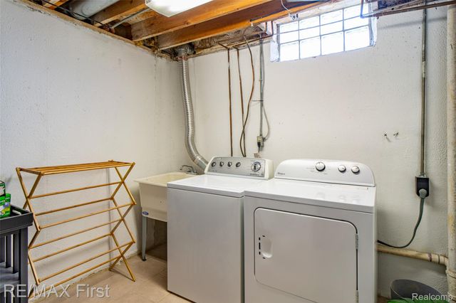 46788 Peach Grove Avenue, Macomb Township, MI 48044