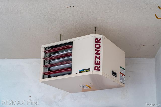 46788 Peach Grove Avenue, Macomb Township, MI 48044