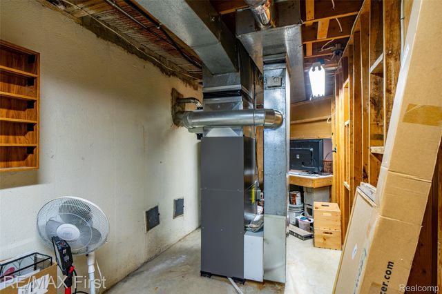 46788 Peach Grove Avenue, Macomb Township, MI 48044