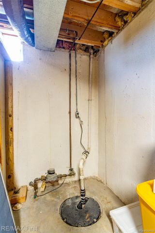 46788 Peach Grove Avenue, Macomb Township, MI 48044