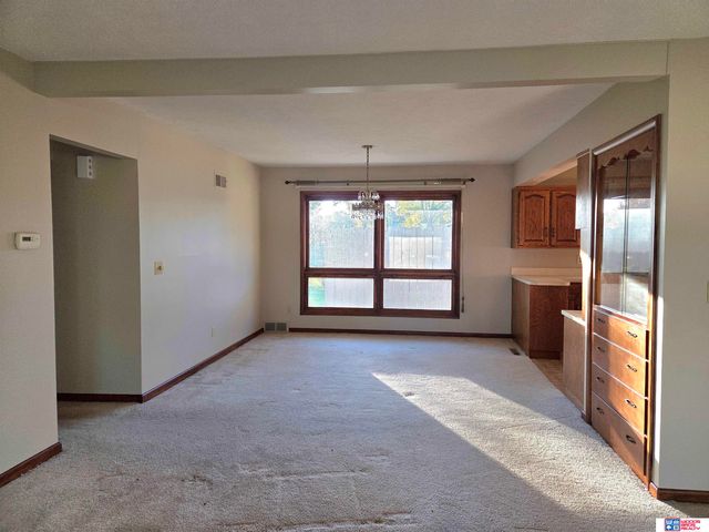 321 N 21st Street, Beatrice, NE 68310