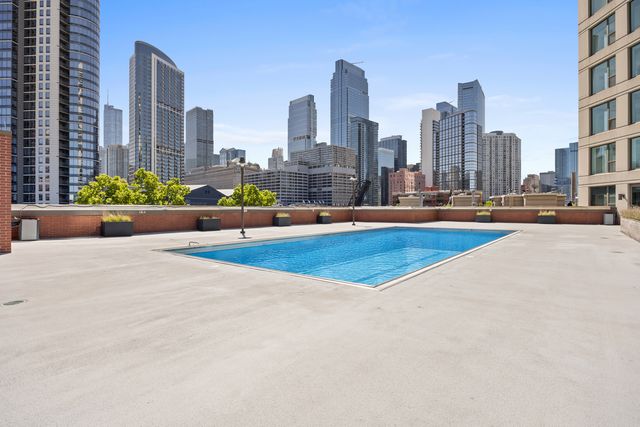 501 N Clinton Street 607, Chicago, IL 60654